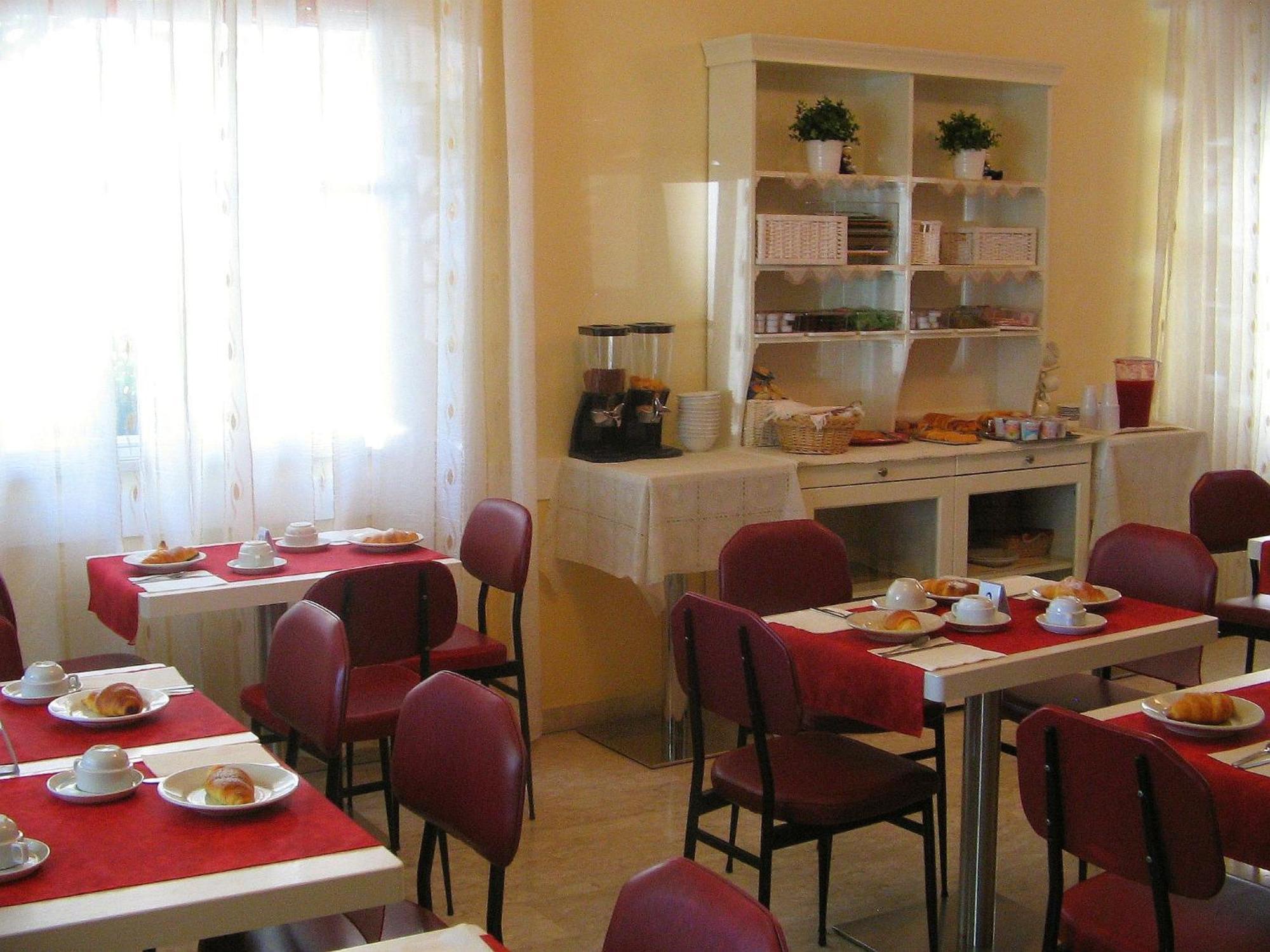 Villa Lauda B&B Rimini Exterior foto